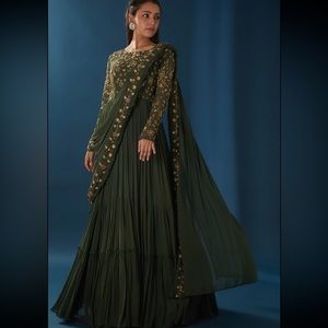 Baidehi mehendi Green Embroidered Draped Gown saree